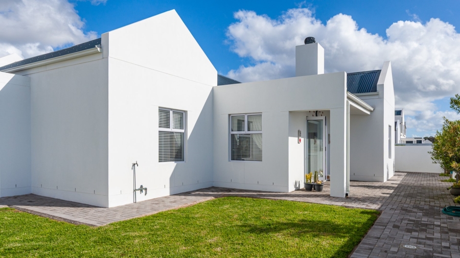 3 Bedroom Property for Sale in Laaiplek Western Cape